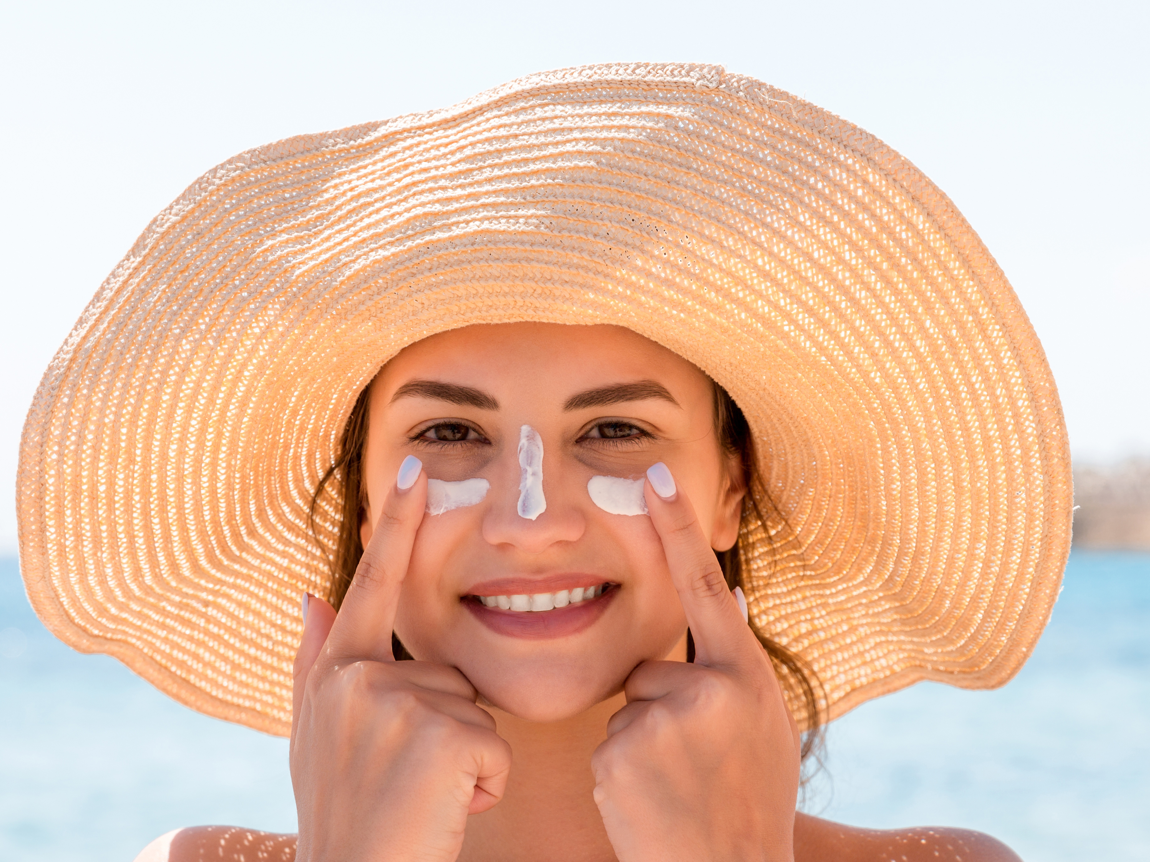 How Sunscreen Helps Prevent Premature Aging