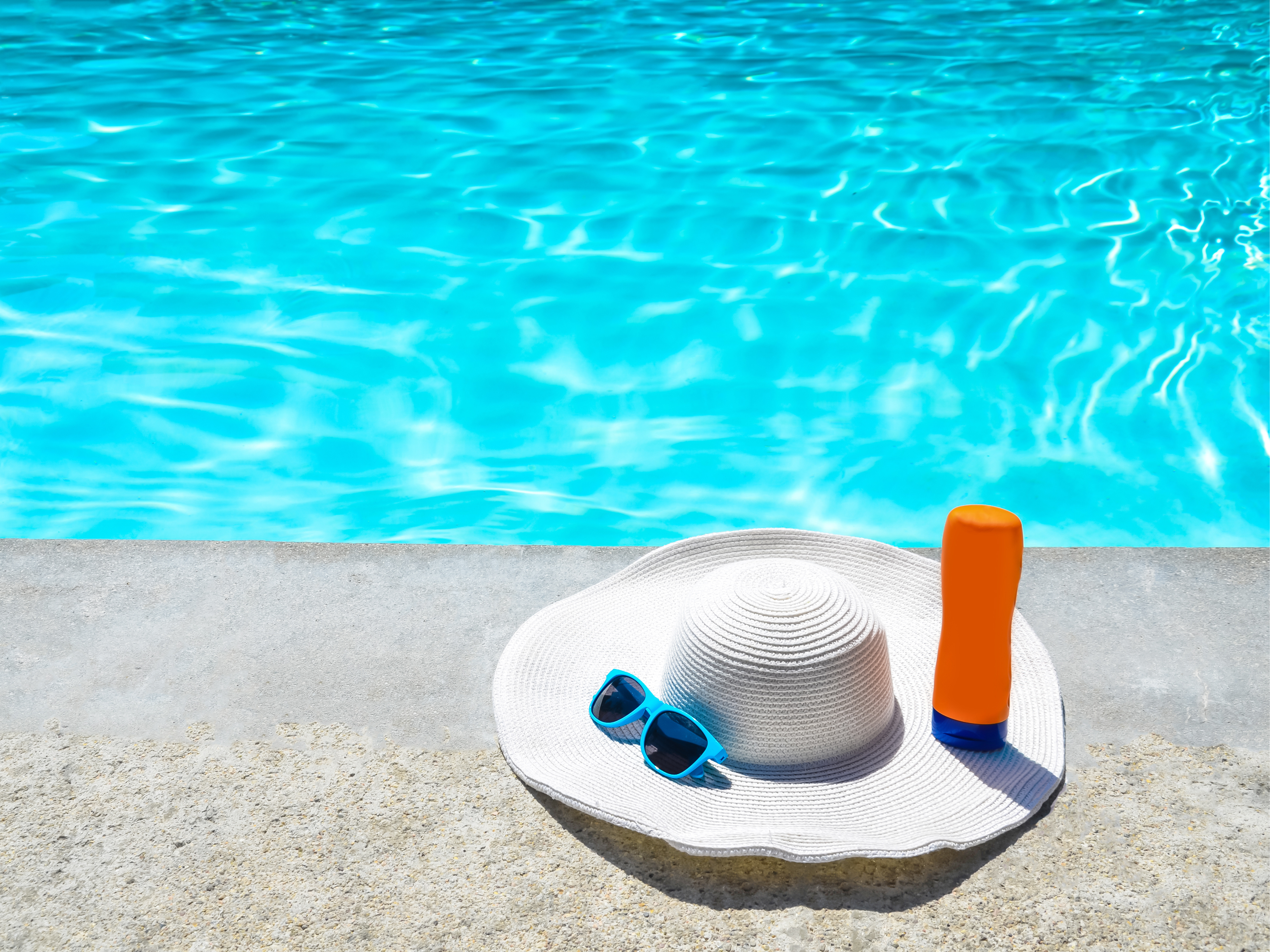 Why Water-Resistant Sunscreens are a Must for Summer Activities